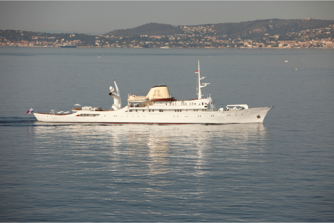 christina o yacht